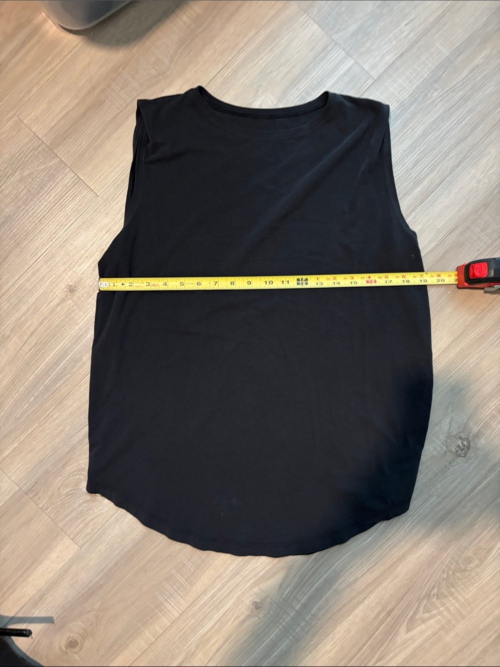 Lu Lu lemon Women’s Sleeveless Black Tank Top - Classic Crew Neck